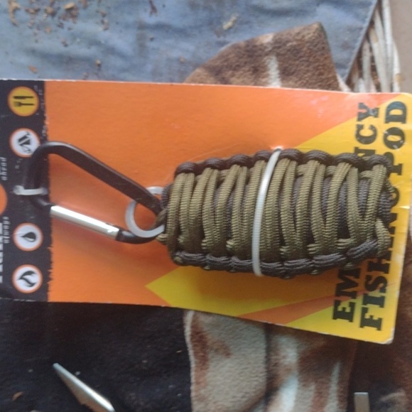 Trail Blazer Multi-Tool with Emergency Fishing Pod - Picture 5 of 6